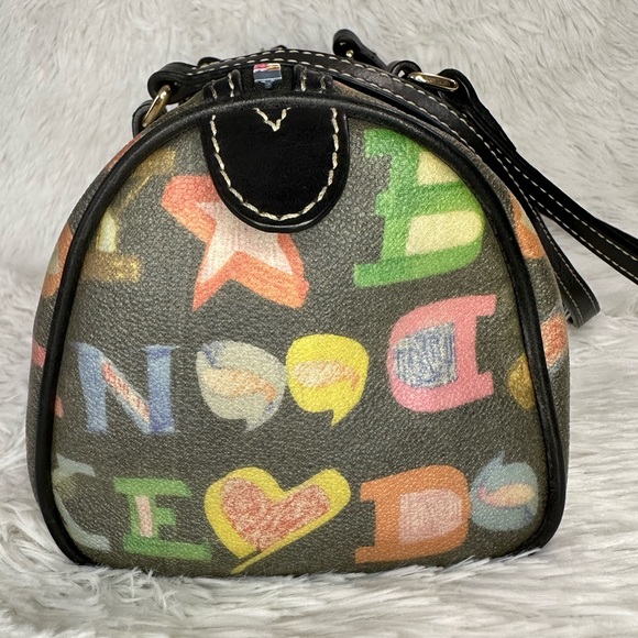 Rainbow Zipper Y2K Dooney and Bourke Barrel Bag. - Picture 5 of 7